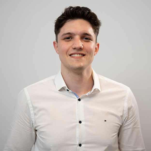 Dr. Váradi László